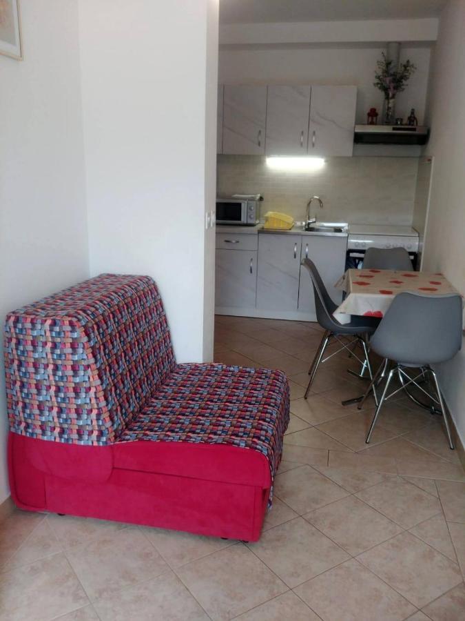 Apartments With A Parking Space Kornic, Krk - 5306 المظهر الخارجي الصورة
